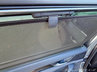 Volkswagen Passat Variant R-Line DSG masáže 2025
