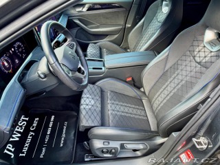 Volkswagen Passat Variant R-Line DSG masáže 2025