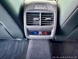 Volkswagen Passat Variant R-Line DSG masáže 2025