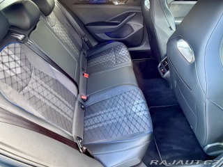 Volkswagen Passat Variant R-Line DSG masáže 2025
