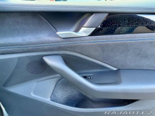 Volkswagen Passat Variant R-Line DSG masáže 2025