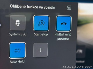 Volkswagen Passat Variant R-Line DSG masáže 2025