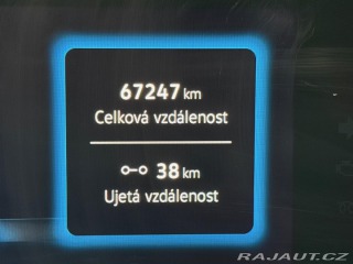 Volkswagen Passat Variant R-Line DSG masáže 2025