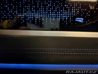 Volkswagen Passat Variant R-Line DSG masáže 2025