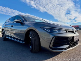 Volkswagen Passat Variant R-Line DSG masáže 2025