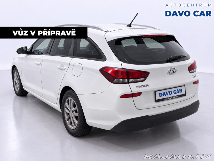 Hyundai i30 1,0 T-GDi 88kW CZ Trikolo 2018