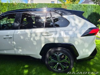 Toyota RAV4 TOVÁRNÍ ZÁRUKA 2027, PHEV 1800
