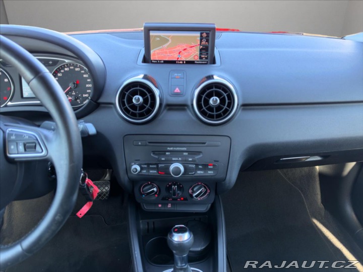 Audi A1 1,4 TFSi 90kW S-Tronic*Xe 2011
