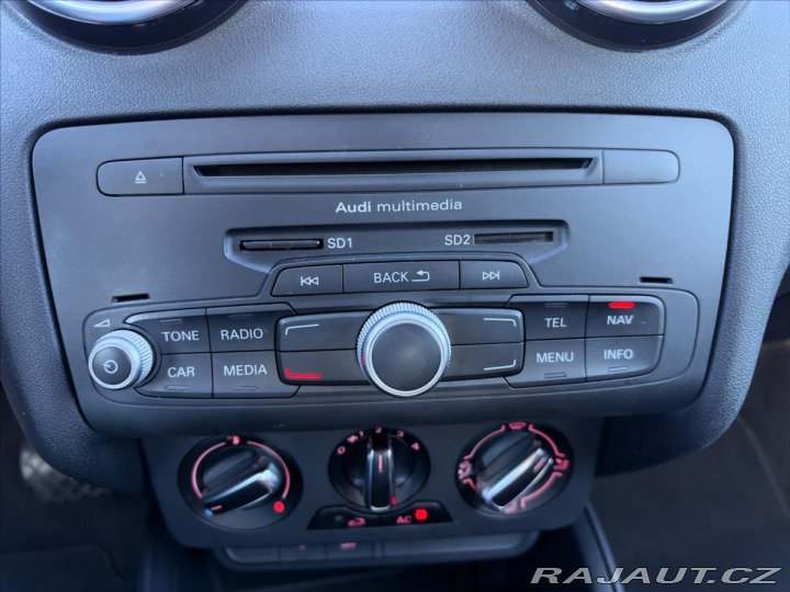Audi A1 1,4 TFSi 90kW S-Tronic*Xe 2011