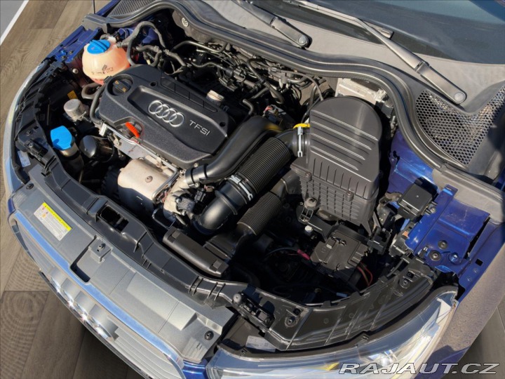 Audi A1 1,4 TFSi 90kW S-Tronic*Xe 2011