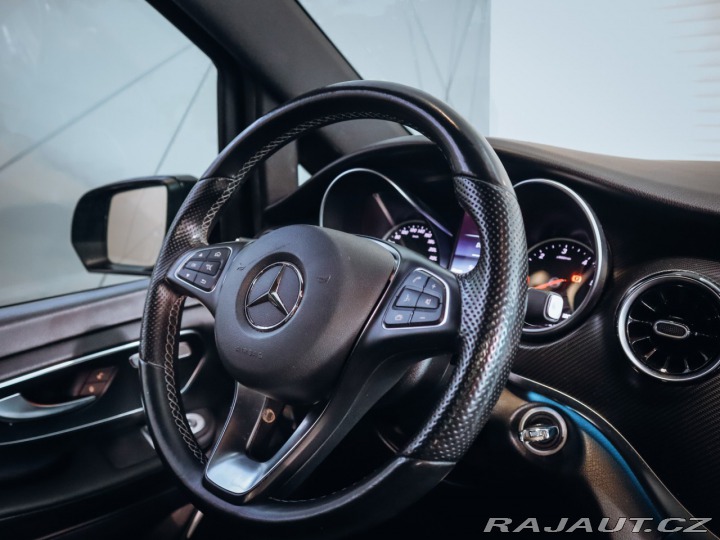 Mercedes-Benz V V 300d AMG 4MATIC, Panora 2020