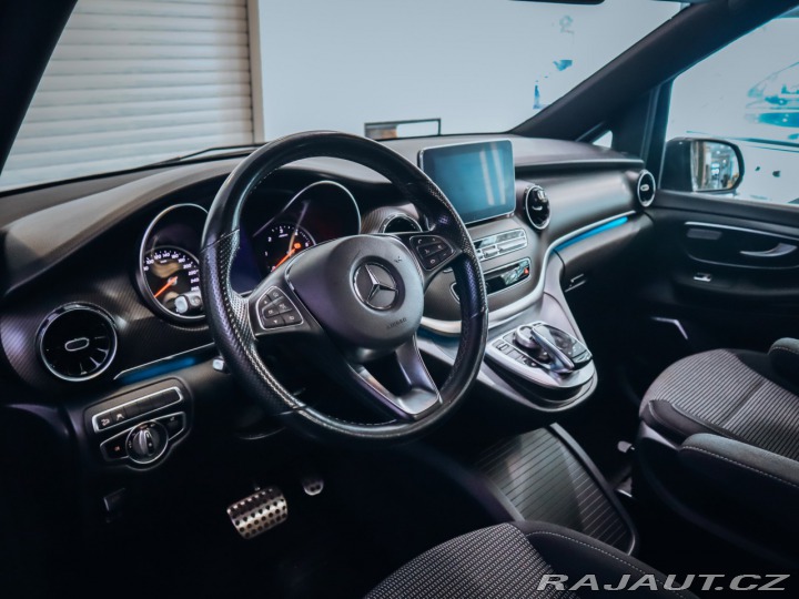 Mercedes-Benz V V 300d AMG 4MATIC, Panora 2020