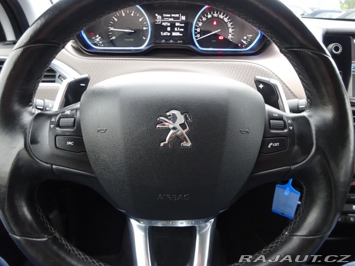 Peugeot 2008 1.2 VTi Allure AUTOMAT SE 2015