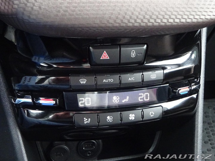 Peugeot 2008 1.2 VTi Allure AUTOMAT SE 2015