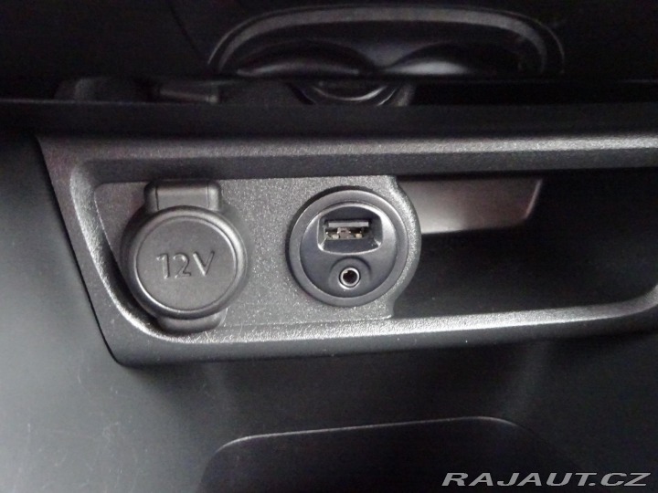 Peugeot 2008 1.2 VTi Allure AUTOMAT SE 2015