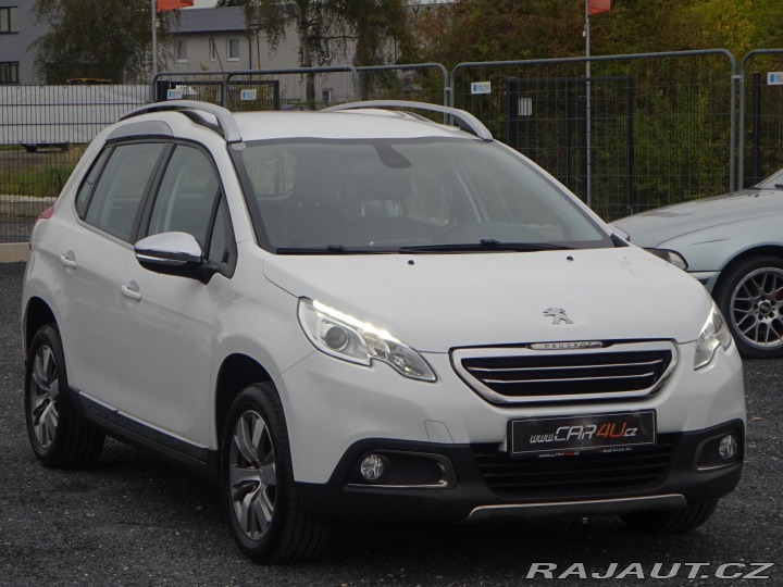 Peugeot 2008 1.2 VTi Allure AUTOMAT SE 2015