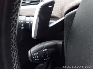Peugeot 2008 1.2 VTi Allure AUTOMAT SE 2015