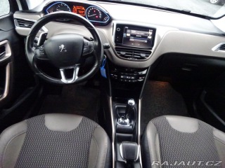 Peugeot 2008 1.2 VTi Allure AUTOMAT SE 2015