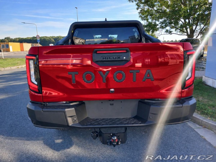 Toyota Hilux 2.8L Diesel 48V MHEV - 4x 1800