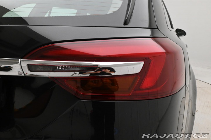 Opel Insignia 2,0 CDTI 103kW Bi-Xen taž 2014