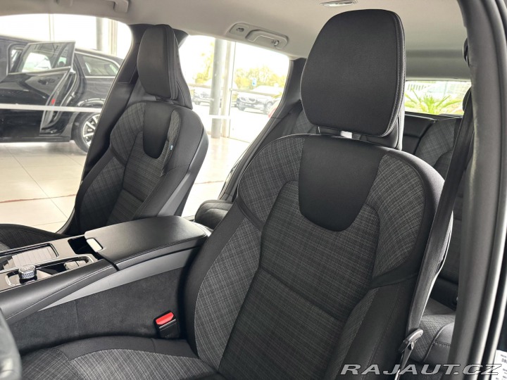 Volvo V60 T6 AWD*Recharge*KeyLess*T 2023