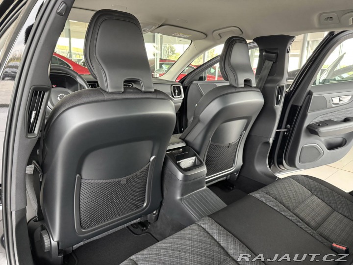 Volvo V60 T6 AWD*Recharge*KeyLess*T 2023