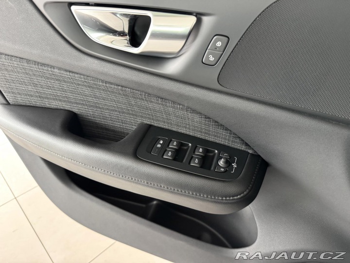 Volvo V60 T6 AWD*Recharge*KeyLess*T 2023