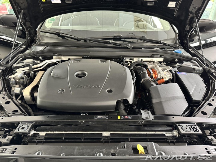 Volvo V60 T6 AWD*Recharge*KeyLess*T 2023