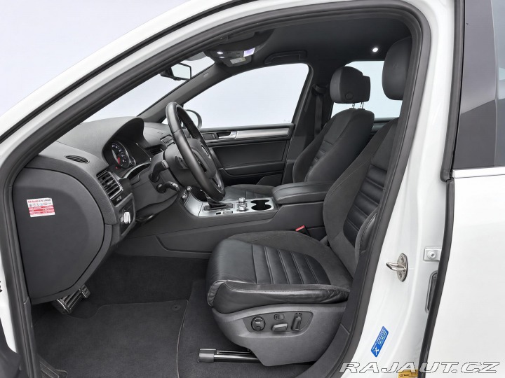 Volkswagen Touareg 3,0 TDI V6 193kW R-Line C 2015