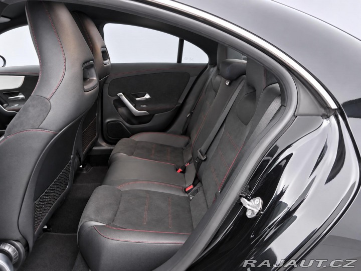 Mercedes-Benz CLA 1,3 200 120kW AMG-Line CZ 2022