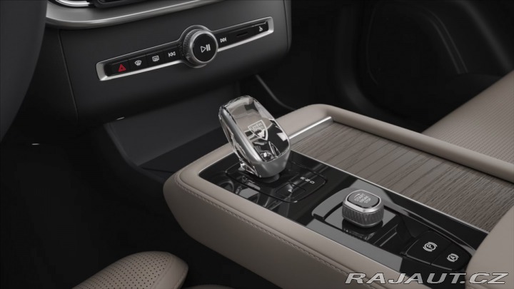 Volvo XC90 2,0 B5 MHEV Plus Dark 2026