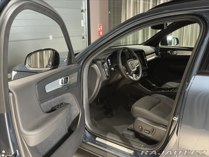 Volvo XC40 2,0 B4 Mild Hybrid Ultra 2026
