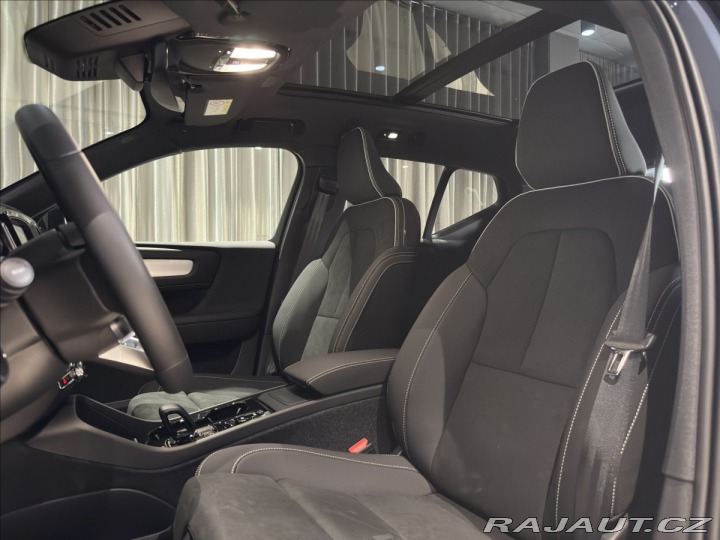 Volvo XC40 2,0 B4 Mild Hybrid Ultra 2026