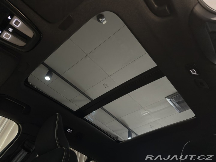 Volvo XC40 2,0 B4 Mild Hybrid Ultra 2026