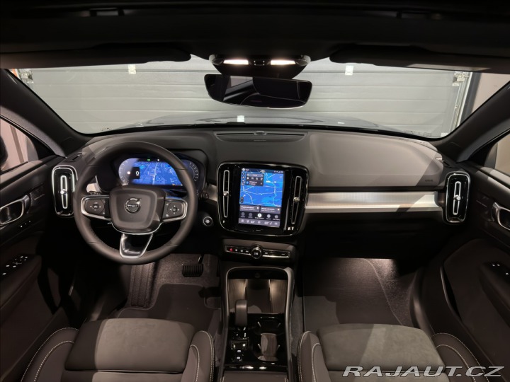 Volvo XC40 2,0 B4 Mild Hybrid Ultra 2026