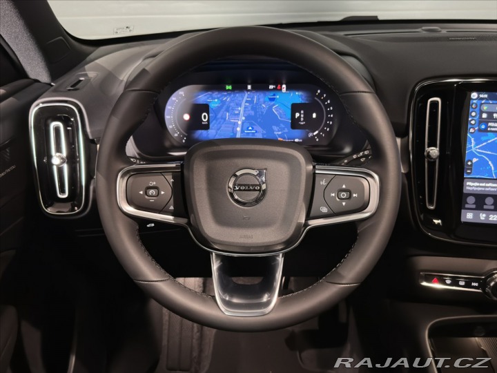 Volvo XC40 2,0 B4 Mild Hybrid Ultra 2026