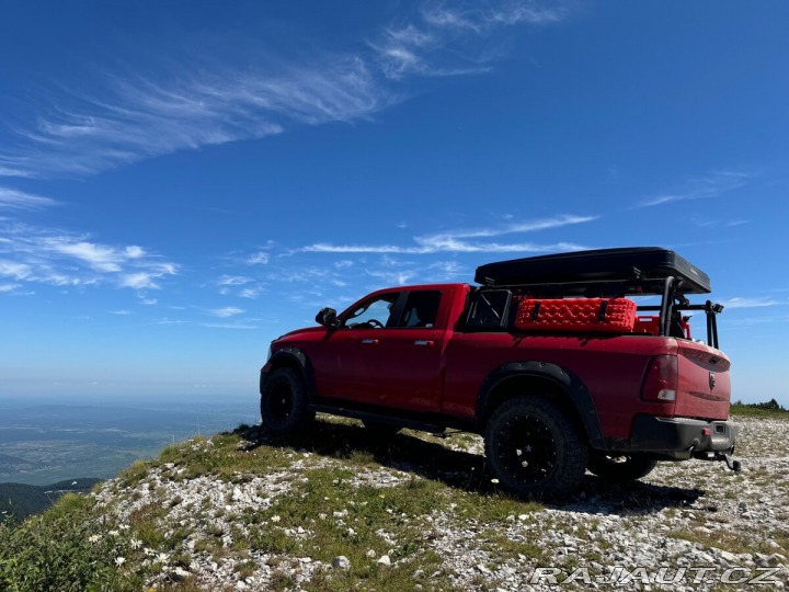 Dodge RAM 5,7   HEMI V8 | 4×4 | LIF 2013