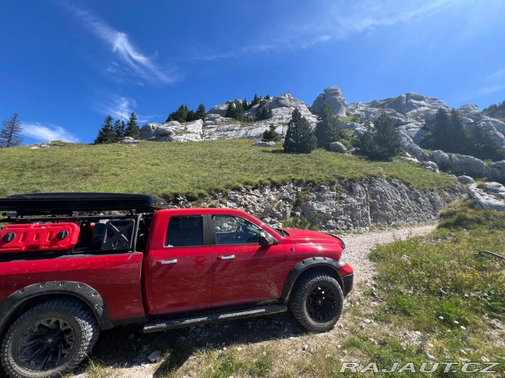 Dodge RAM 5,7   HEMI V8 | 4×4 | LIF 2013