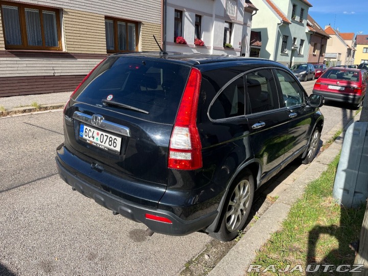 Honda CR-V 2,2 CTDi 4x4 r. 2007 2007