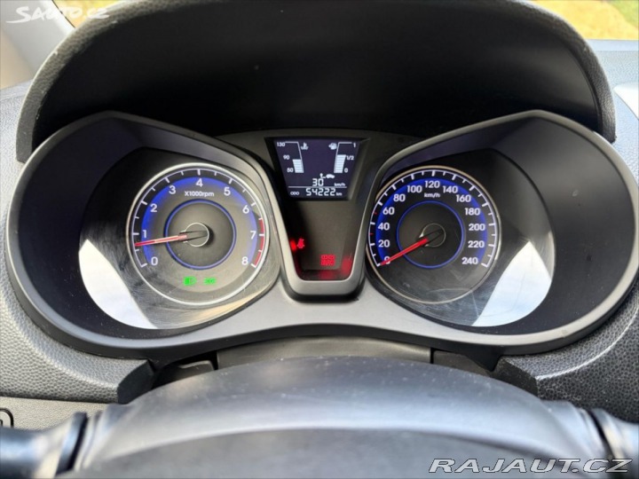 Hyundai ix20 1,4   54 000 najeto 2011