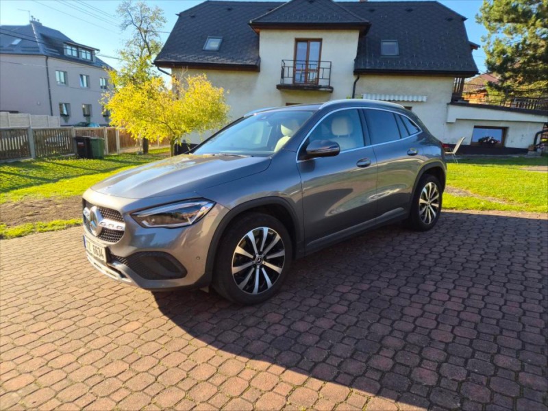 Mercedes-Benz GLA 2,0