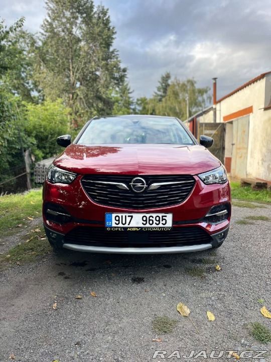 Opel Grandland 1,2 96kW, TOP stav,1.ma 2021
