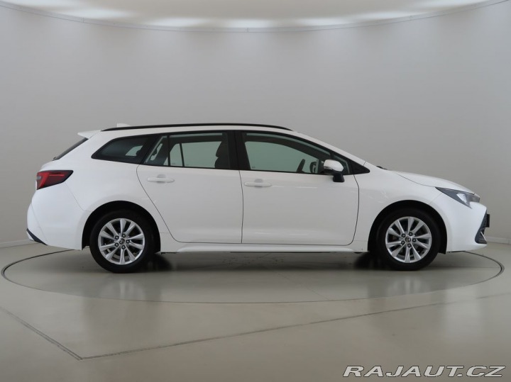 Toyota Corolla 1.8Hybrid,72KW,Comfort,CZ 2023