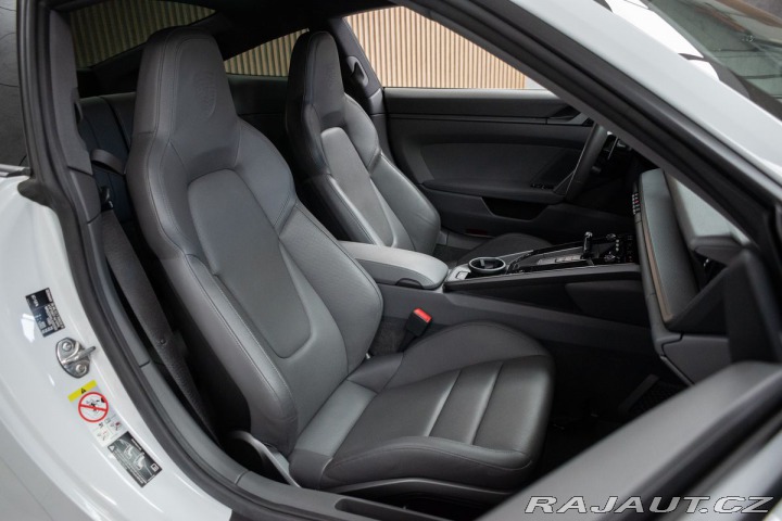 Porsche 911 992 CARRERA 4*BLACK PAKET 2019