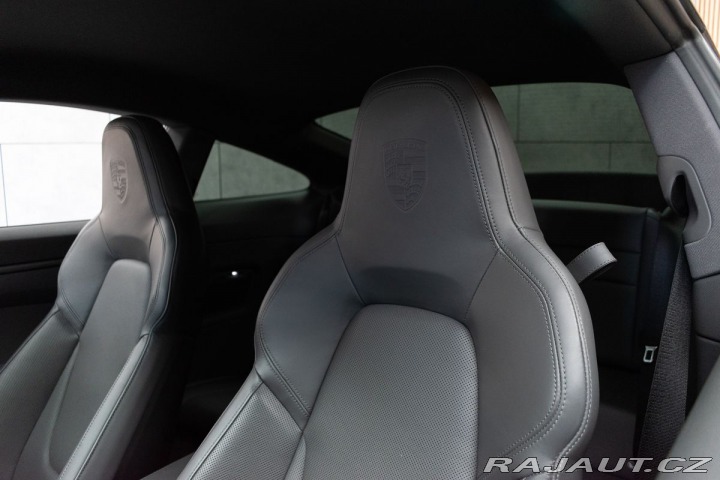 Porsche 911 992 CARRERA 4*BLACK PAKET 2019