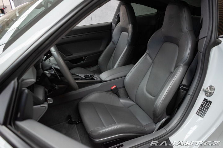 Porsche 911 992 CARRERA 4*BLACK PAKET 2019
