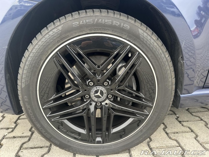 Mercedes-Benz V 300d 174kW 4M AMG LONG NT 2024