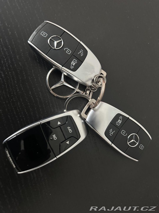 Mercedes-Benz V 300d 174kW 4M AMG LONG NT 2024