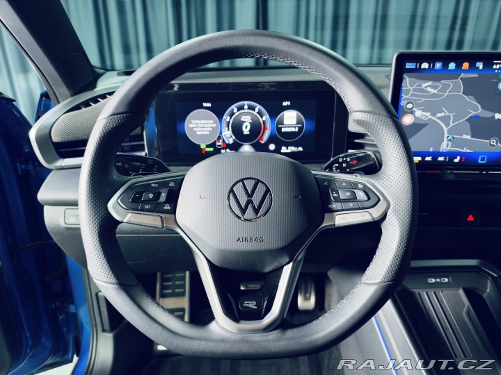 Volkswagen T-Roc R-LINE*1.5eTSI*110kW*IQ*K 2026