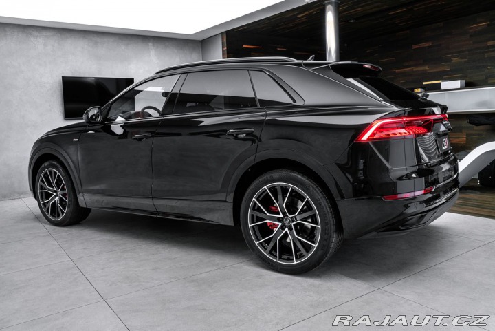 Audi Q8 50TDI S-line Matrix Vzduc 2023